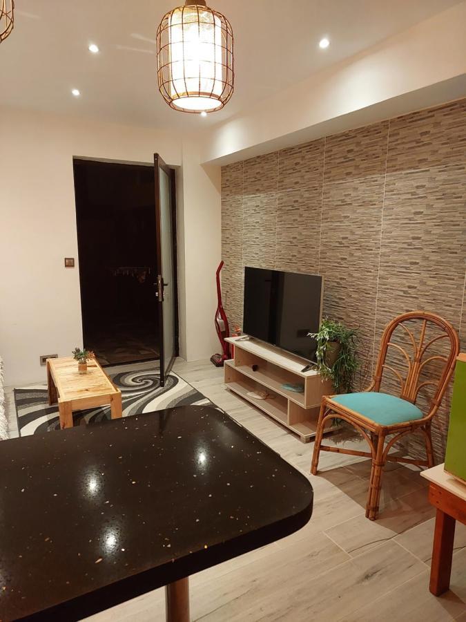 Aj Studio Apartment Moka Luaran gambar